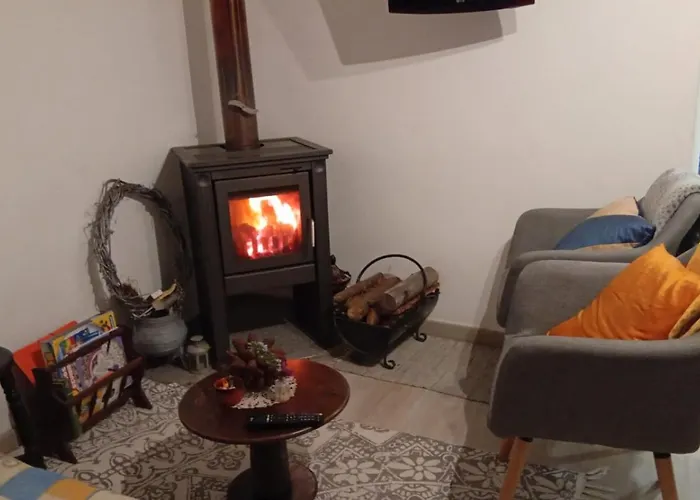 Casinha Da Deolinda * アルデイア・ダス・デース